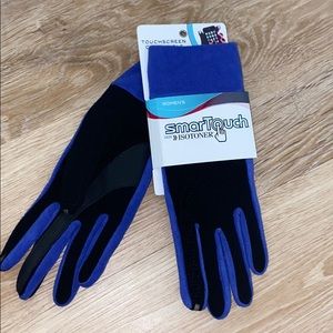 Isotoner Smart Touch Gloves